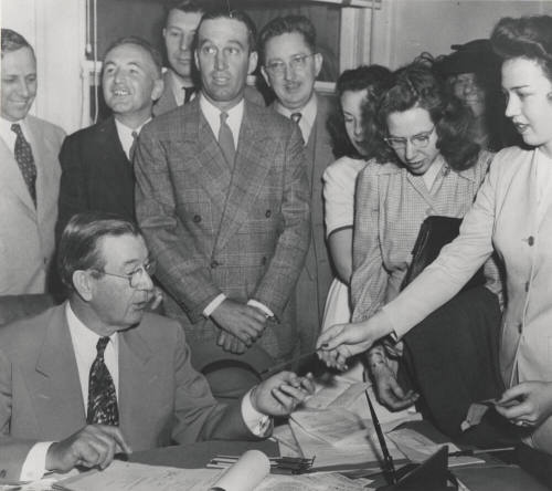 Arizona State Teachers College officially becomes Arizona State College