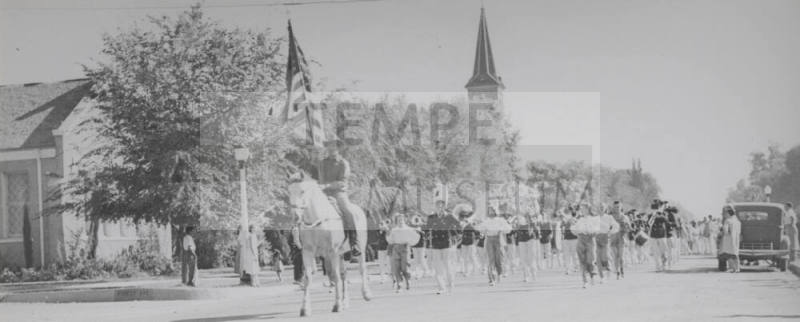 Homecoming Parade on 8th Street (later University Drive)