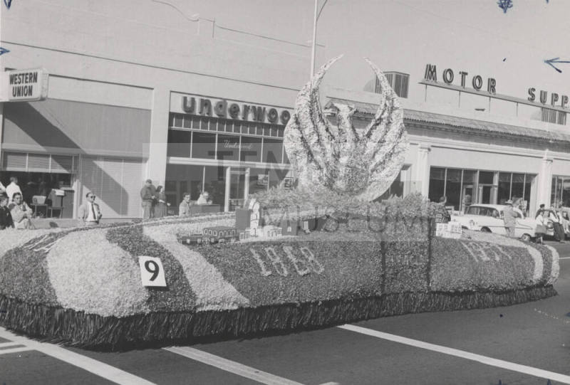 Parade float celebrating 89 years of school