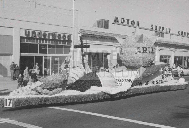 Parade float celebrating Arizona history