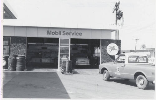 University Mobil Gasoline Station - 904 East Apache Boulevard, Tempe, Arizona