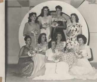 West Hall Daisy Ring from 1947