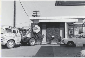 University Mobil Gasoline Station - 904 East Apache Boulevard, Tempe, Arizona