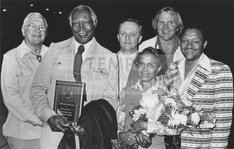 Emerson Harvey Receives Outstanding Service Award