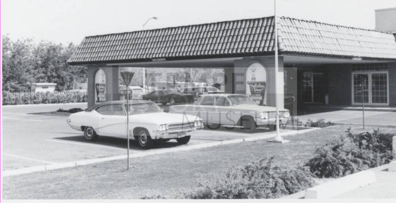 Holiday Inn Motel - 915 East Apache Boulevard, Tempe, Arizona