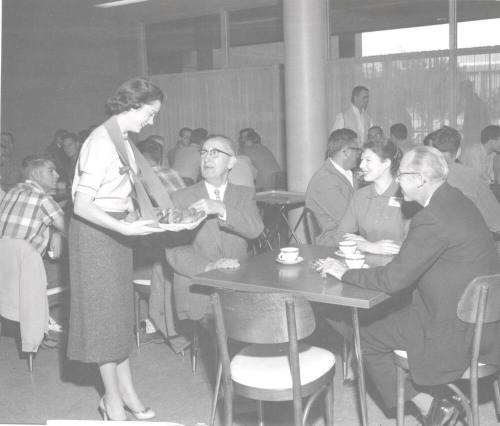 President Gammage Visits Memorial Union Coffee Shop