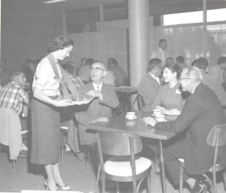 President Gammage Visits Memorial Union Coffee Shop