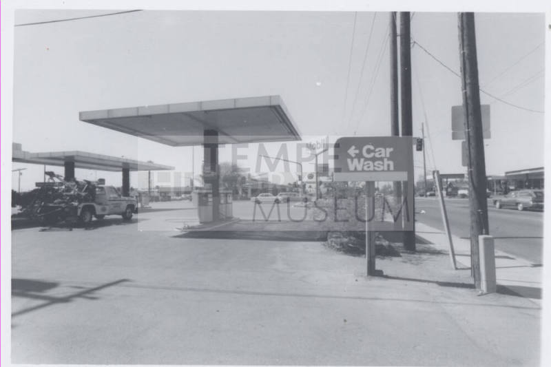 Safari Car Wash, Arco Gasoline Staion - 916 East Apache Boulevard, Tempe, Arizon