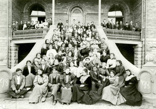 500 Guests Help Celebrate the Dedication of the Main Building