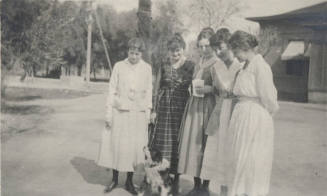 5 Coeds and a Dog