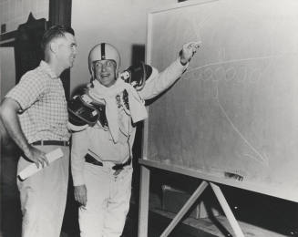 Jerry Van Dyke Jokingly Outlines Football Play