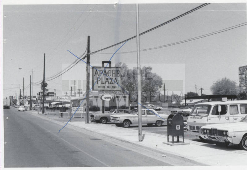 Apache Plaza - 1000 East Apache Boulevard, Tempe, Arizona