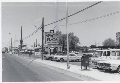 Apache Plaza - 1000 East Apache Boulevard, Tempe, Arizona