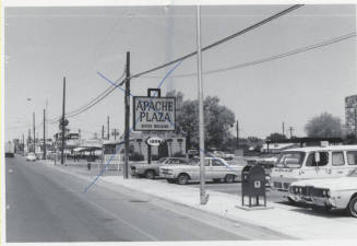 Apache Plaza - 1000 East Apache Boulevard, Tempe, Arizona