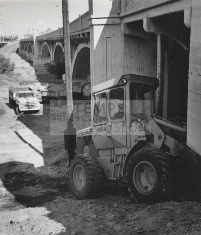 Dirt Refill at Tempe Bridge